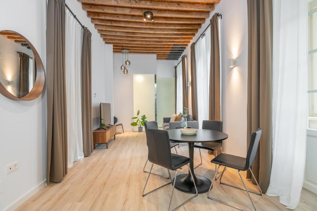 Apartamentos Malaga Centro El Conde By Renthas المظهر الخارجي الصورة