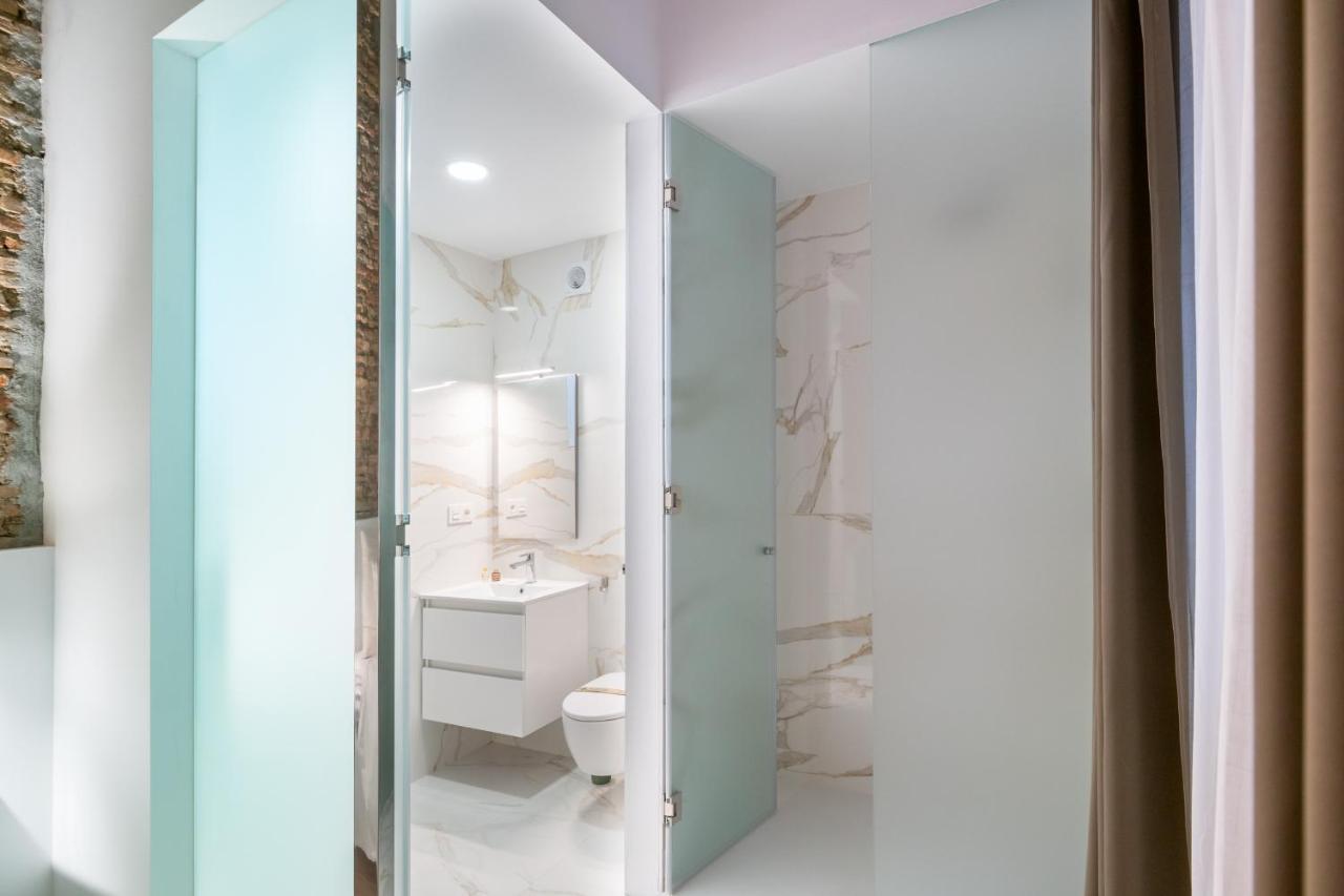 Apartamentos Malaga Centro El Conde By Renthas المظهر الخارجي الصورة