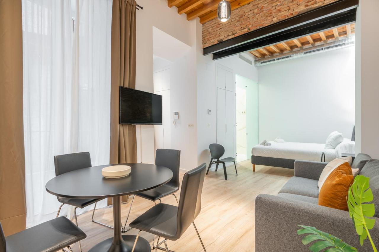 Apartamentos Malaga Centro El Conde By Renthas المظهر الخارجي الصورة
