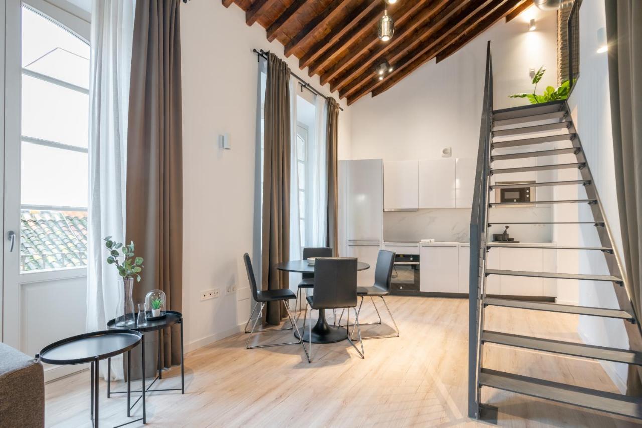 Apartamentos Malaga Centro El Conde By Renthas المظهر الخارجي الصورة