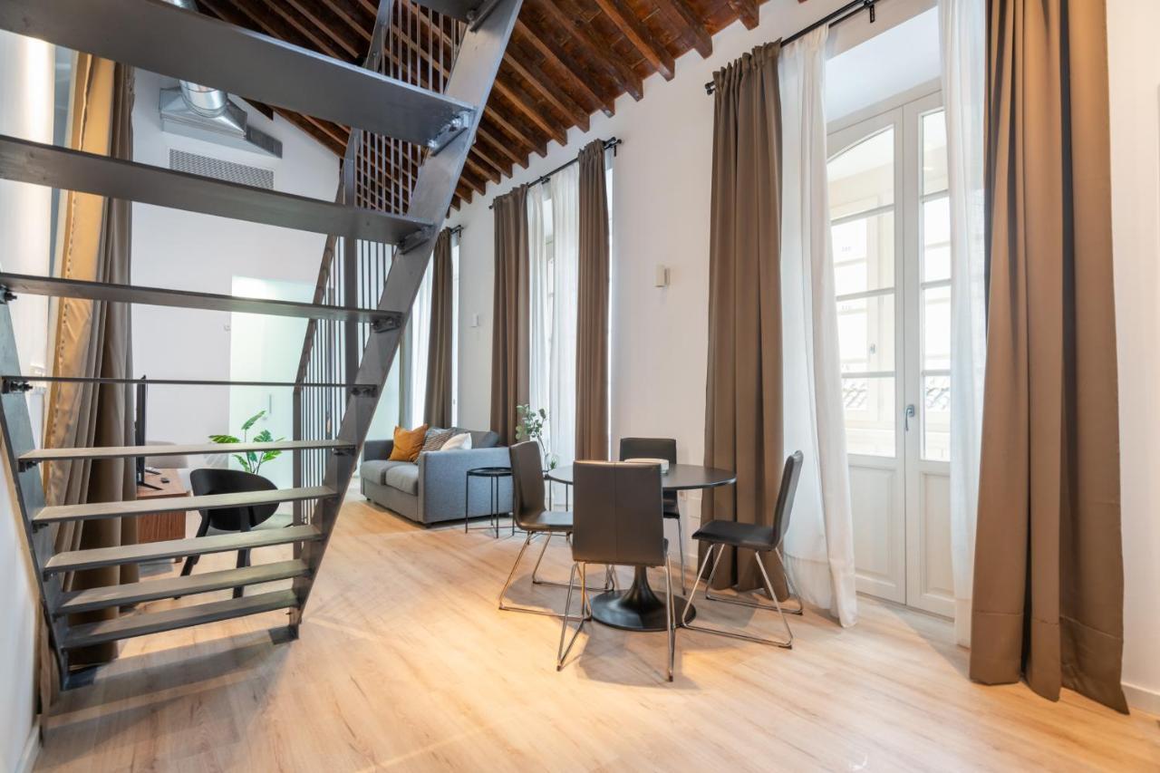 Apartamentos Malaga Centro El Conde By Renthas المظهر الخارجي الصورة